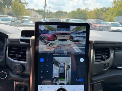 2025 Ford F-150 Lightning Lariat®