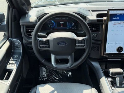 2025 Ford F-150 Lightning Lariat®