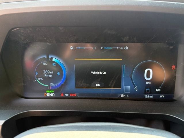 2025 Ford F-150 Lightning Lariat®