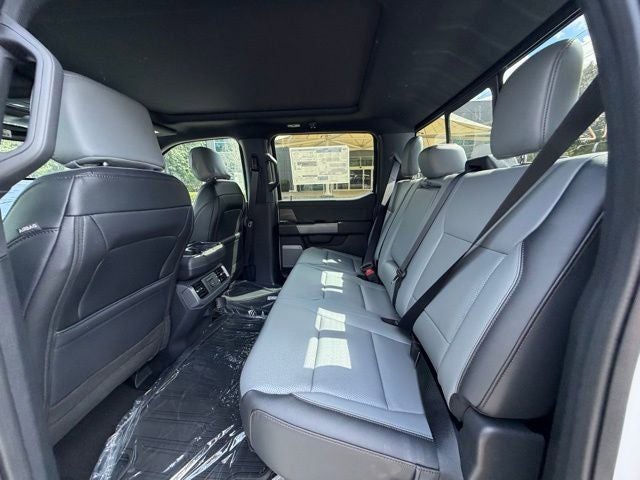 2025 Ford F-150 Lightning Lariat®