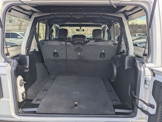 2021 Jeep Wrangler Unlimited Sahara Altitude