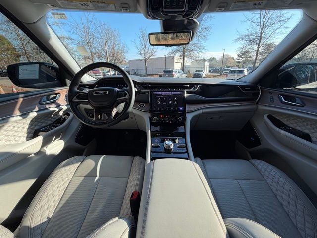 2023 Jeep Grand Cherokee Summit