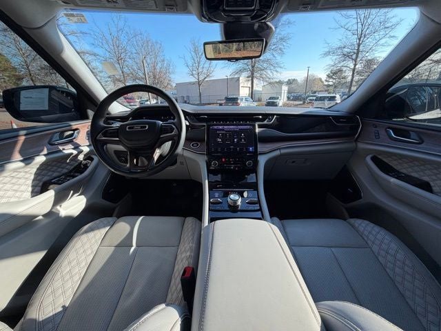 2023 Jeep Grand Cherokee Summit