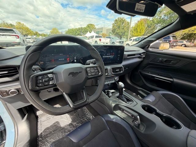2025 Ford Mustang Dark Horse