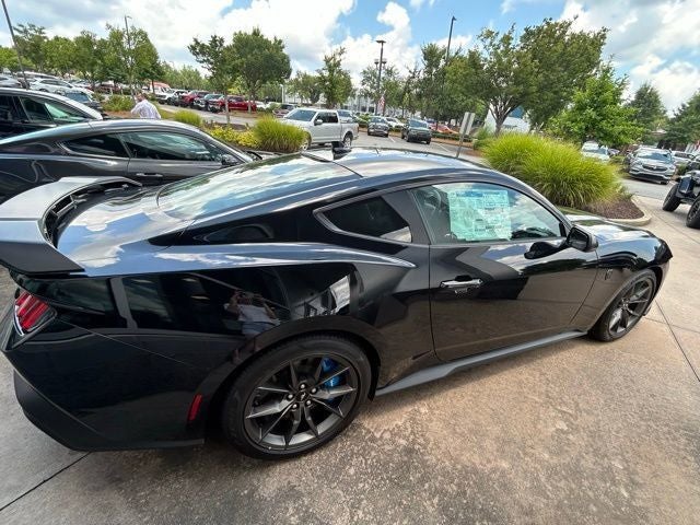 2024 Ford Mustang Dark Horse