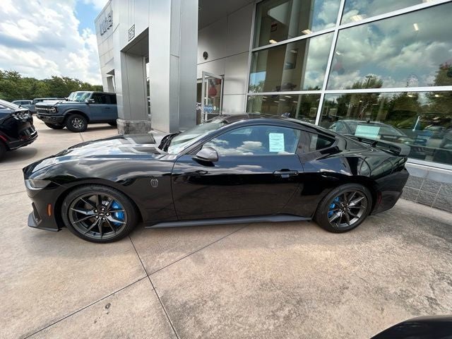 2024 Ford Mustang Dark Horse