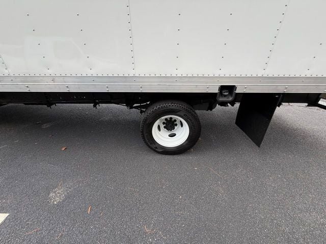 2026 Ford E-450SD Base DRW