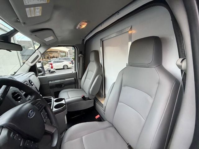 2026 Ford E-450SD Base DRW