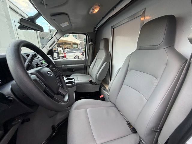 2026 Ford E-450SD Base DRW