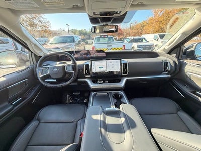 2025 Ford Expedition Max Platinum