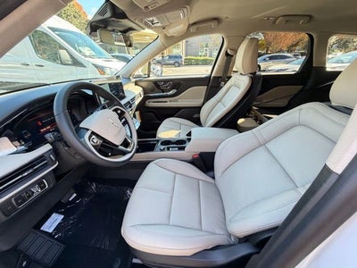 2026 Lincoln Corsair Premiere