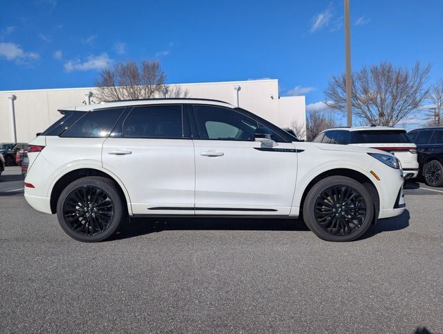 2025 Lincoln Corsair Reserve