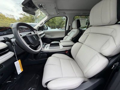 2025 Lincoln Navigator L Reserve