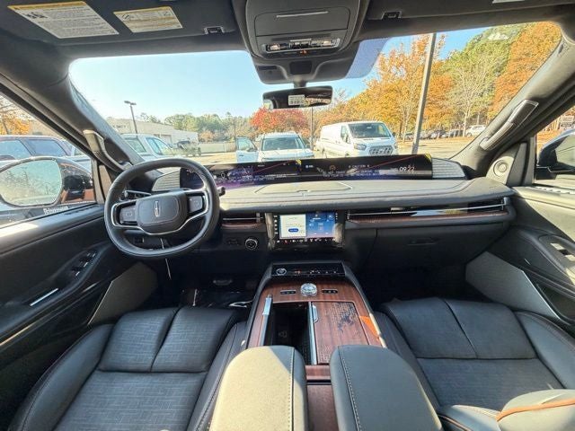 2025 Lincoln Navigator L Black Label