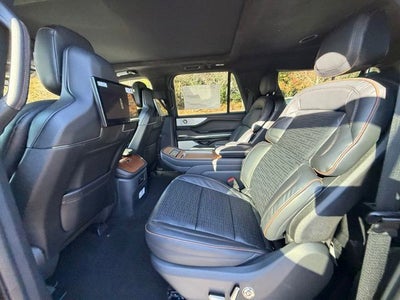 2025 Lincoln Navigator L Black Label