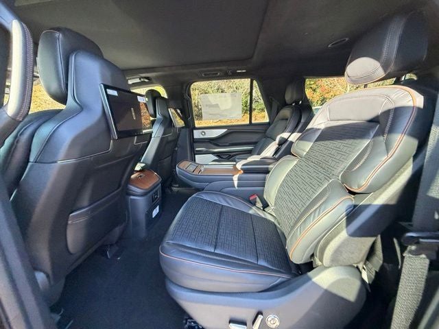 2025 Lincoln Navigator L Black Label