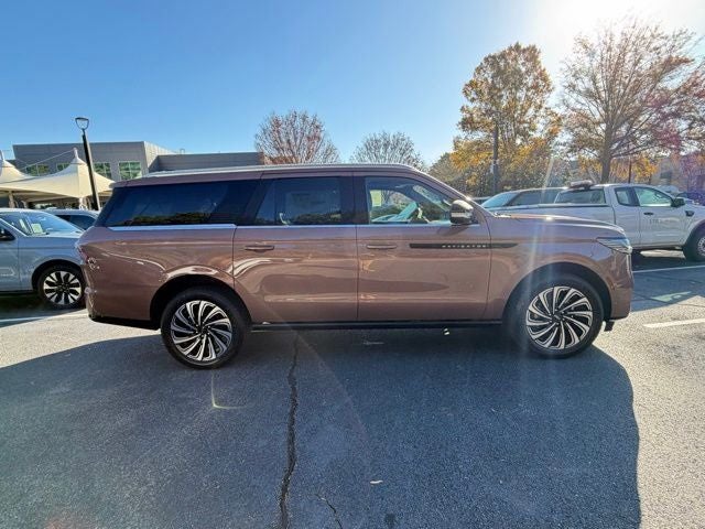 2025 Lincoln Navigator L Black Label