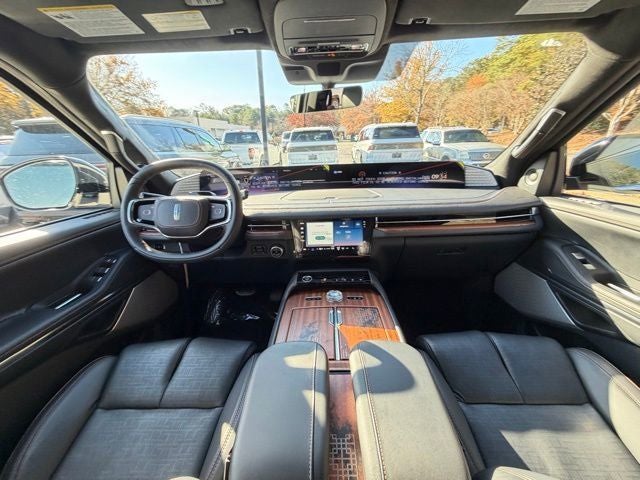 2025 Lincoln Navigator L Black Label