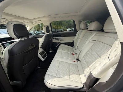 2025 Lincoln Nautilus Black Label