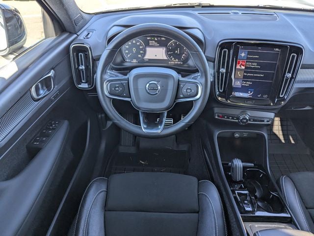 2021 Volvo XC40 R-Design