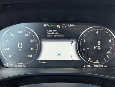 2021 Volvo XC40 R-Design