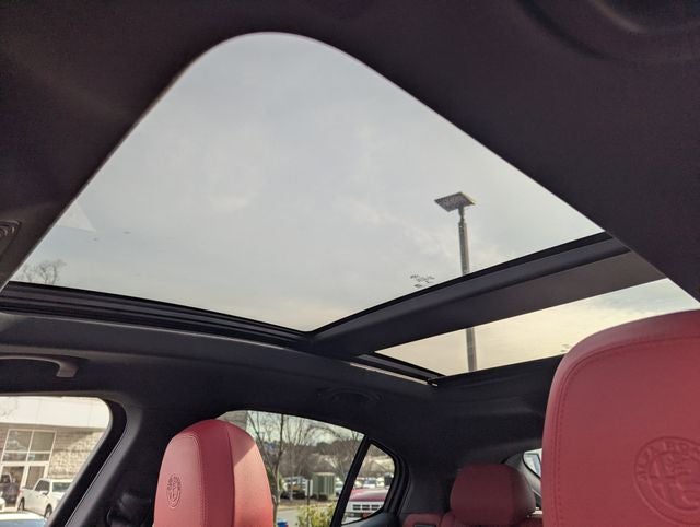 2023 Alfa Romeo Stelvio Sprint